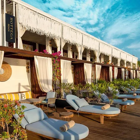 Swissotel Living فندق 5*