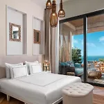 Hotel Swissotel Living 5*