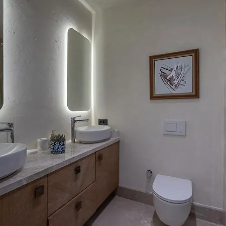 Swissotel Living מלון 5*