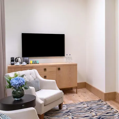 Swissotel Living ホテル 5*