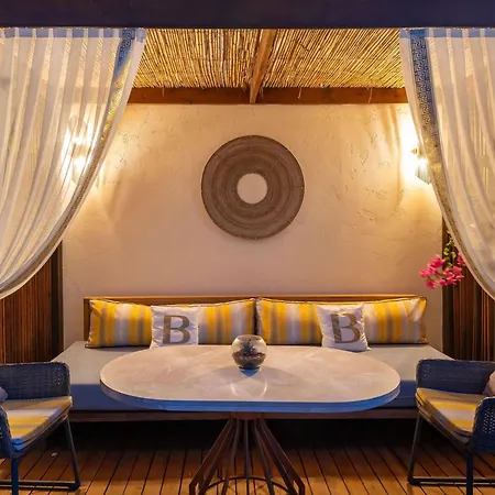 ホテル Swissotel Living