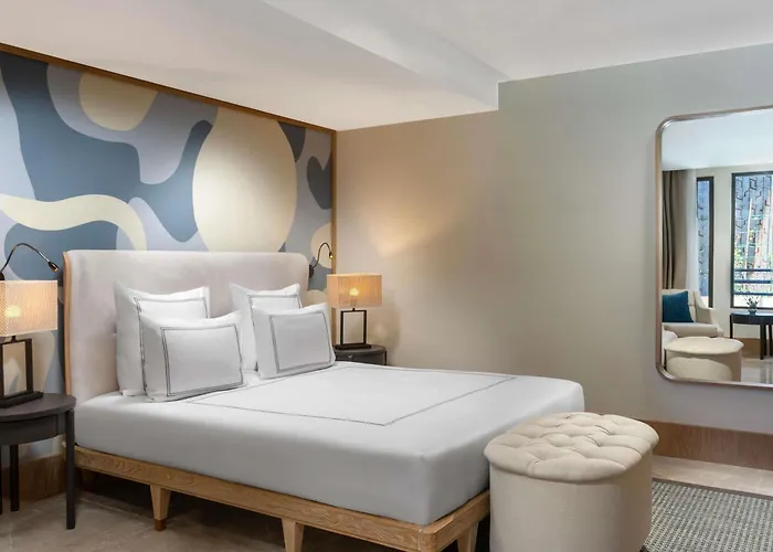 Swissotel Living 5*