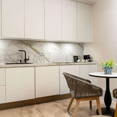 Swissotel Living 5*