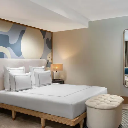 Swissôtel Living 5*