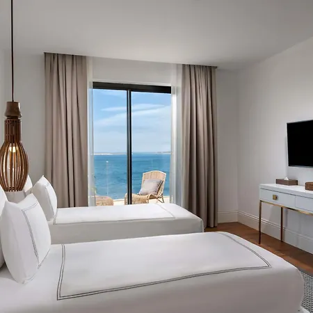 Otel Swissôtel Living