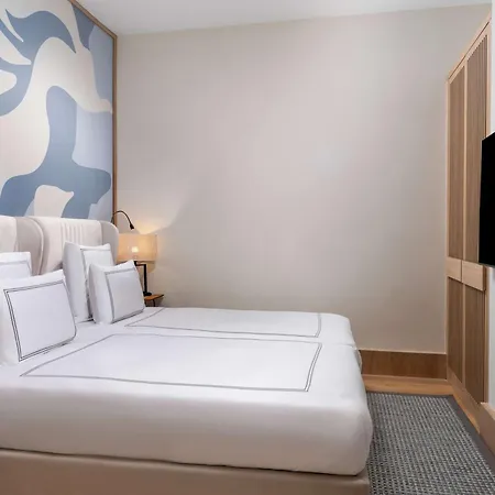 Swissotel Living