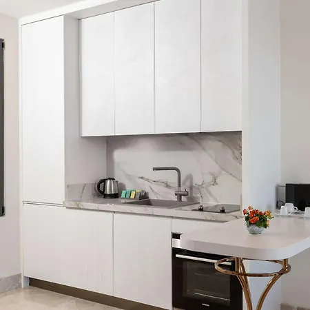 Hotel Swissotel Living 5*